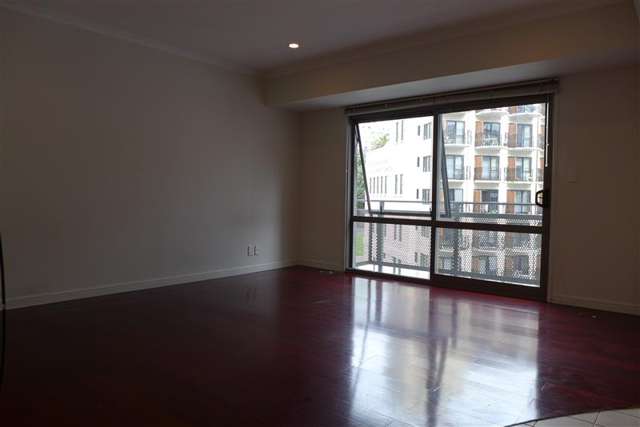 8h/1 Emily Place Auckland Central_3