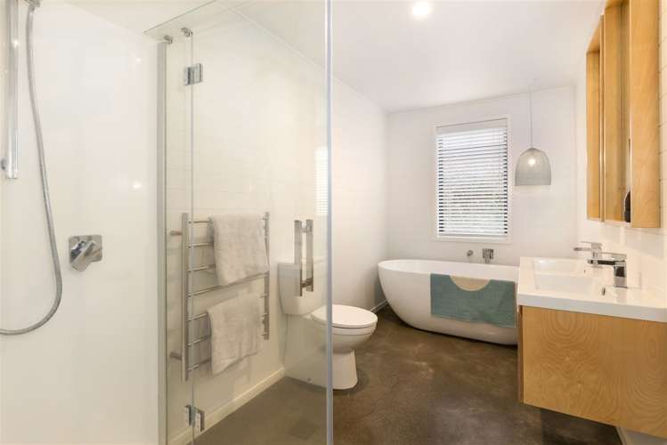 4 Piper Lane Burleigh_31