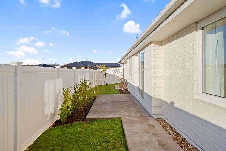 7 Eminence Drive Northwood_8