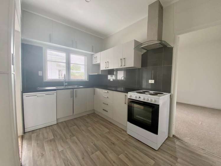 8b Frank Hewitt Street Pukekohe_7