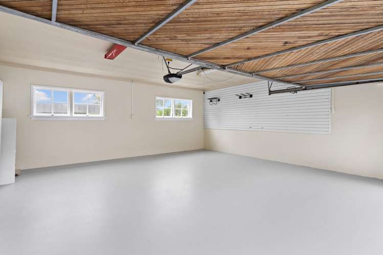 7 Castle Drive Epsom_17