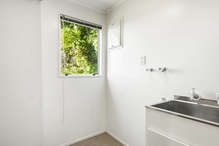 3 Tesla Place Totara Vale_16