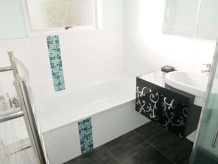 2/49 Chichester St Woolston_13