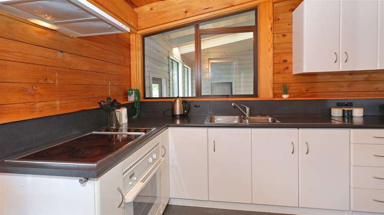 96 Rhinevale Close Henderson_13