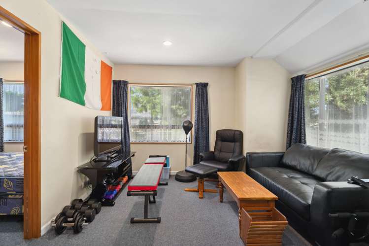 13 Lochy Road Fernhill_17