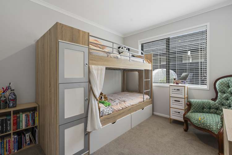 10 Korimako Place Coastlands_15