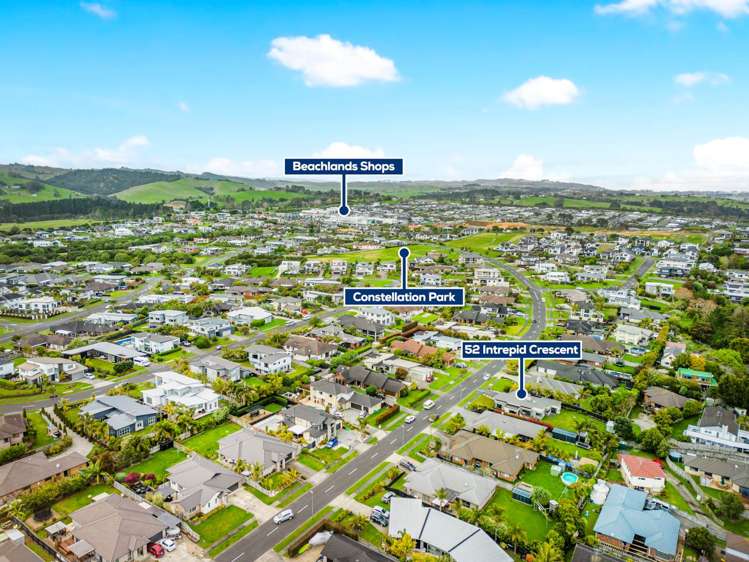 52 Intrepid Crescent Beachlands_24