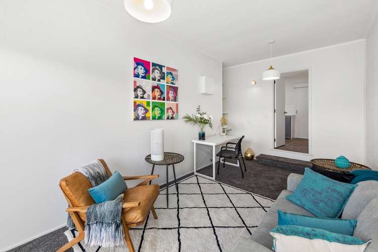 2/45 Glenmore Road Sunnyhills_9