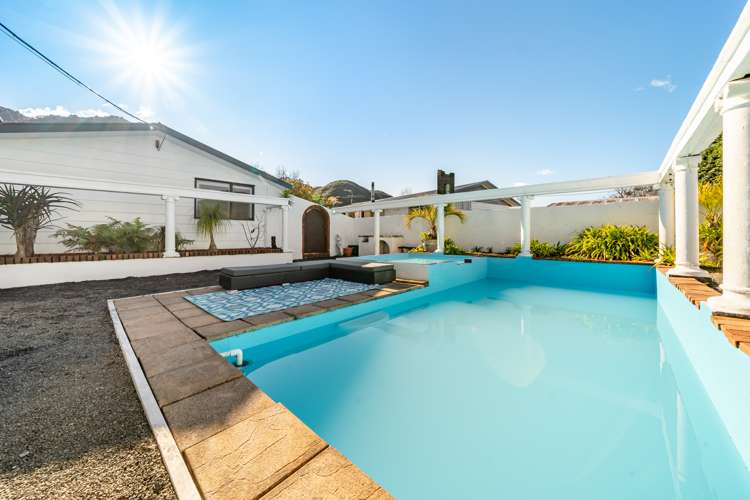 181 California Drive Totara Park_12