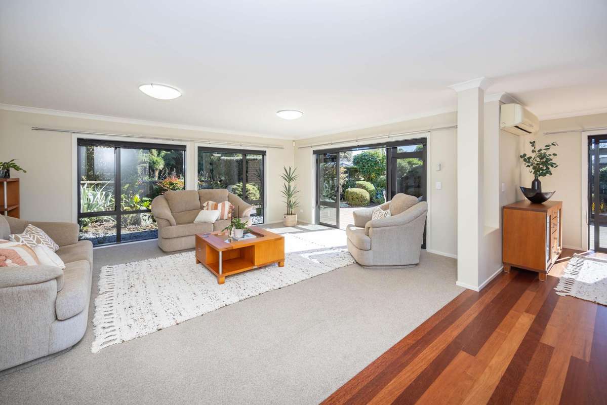 72 Barrington Drive_3
