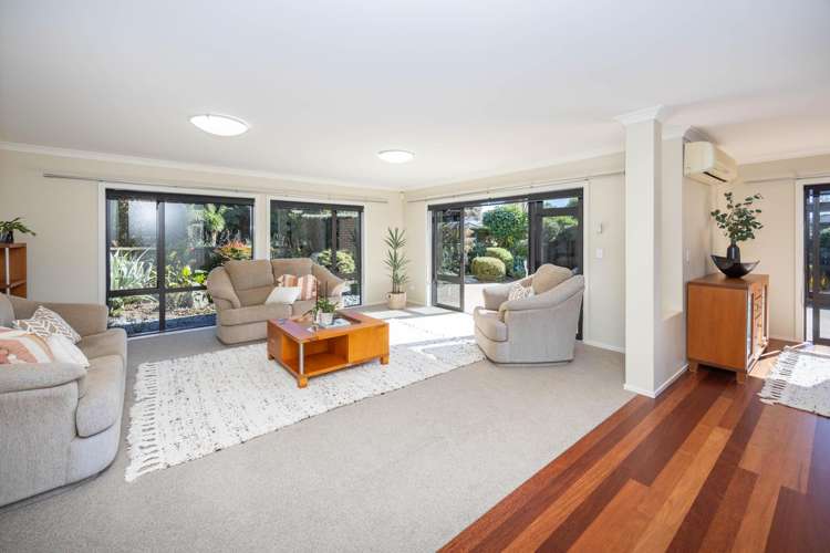 72 Barrington Drive Huntington_7