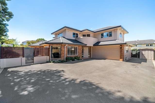 Spacious Executive Home in Hutt Central