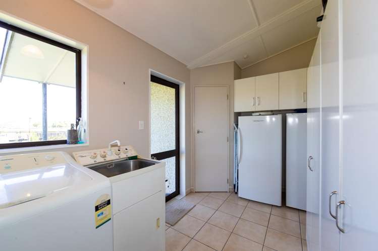 105 Paki Paki Road Longlands_9