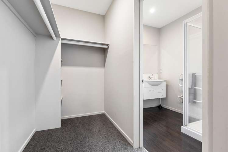 15 St Peters Close Woolston_12