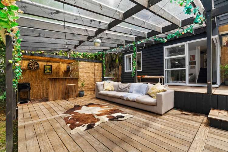 1 Dorothy Road Laingholm_8