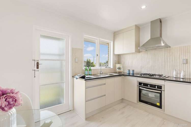 2/4 Fleming Street Manurewa_1