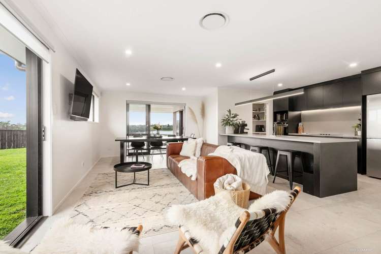 8 Omahuru Road_4