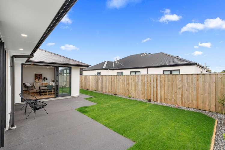 13 Samantha Lawry Road Wigram_17