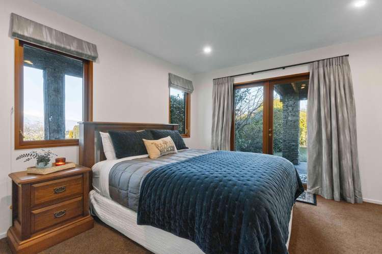 18 Dublin Street Queenstown Hill_13