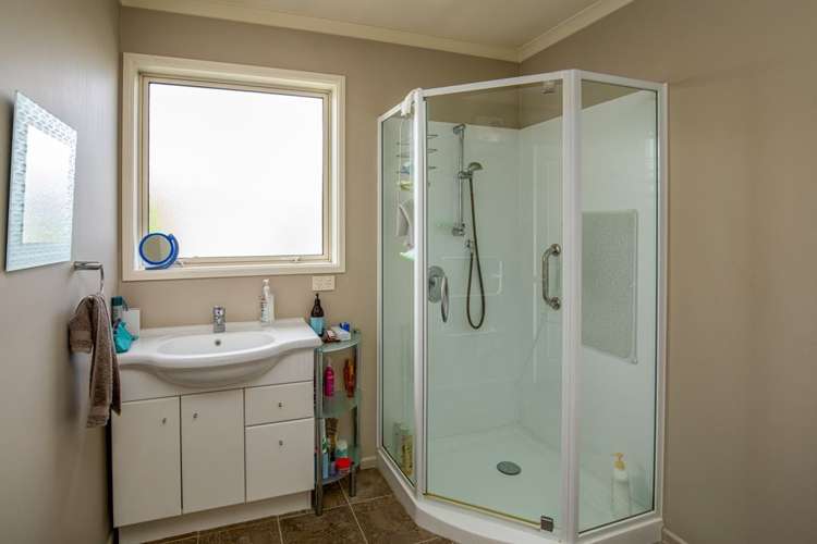 14a Larch Crescent Alexandra_7