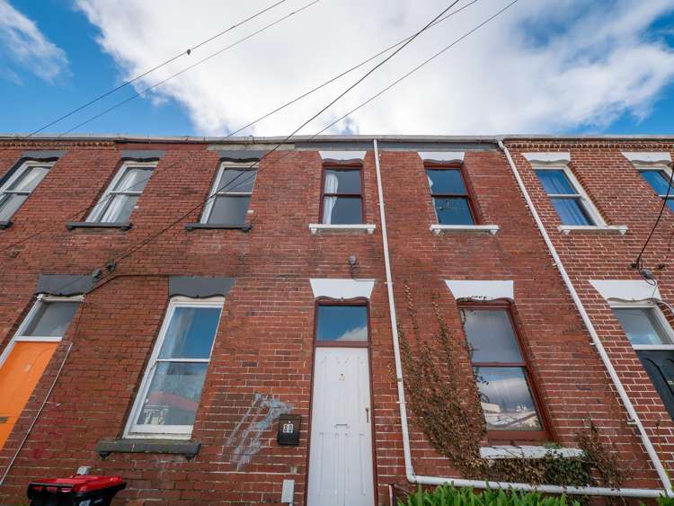 80 Dundas street_0