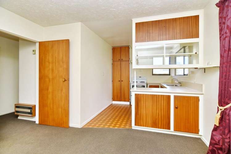 2/1 Mapledale Place Halswell_5