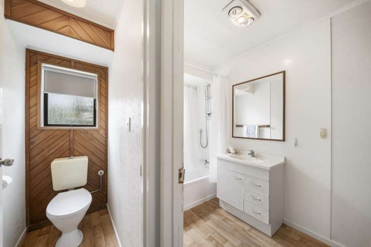 2/12 Edmund Hillary Ave Papakura_11