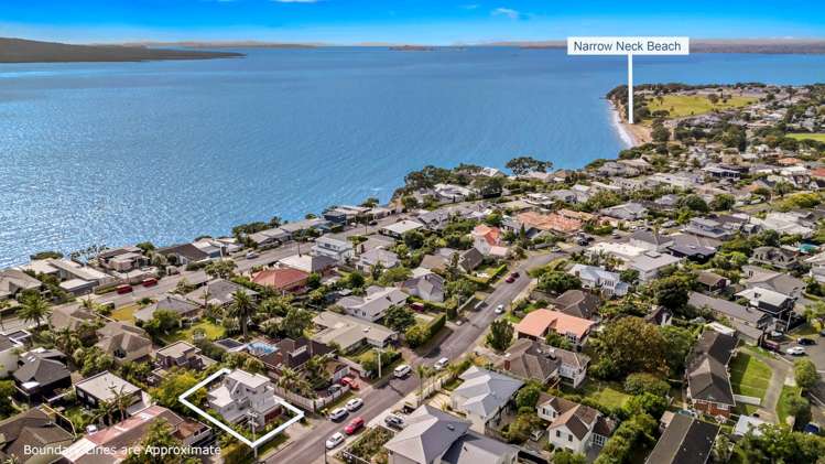 42 Merani Street Narrow Neck_24