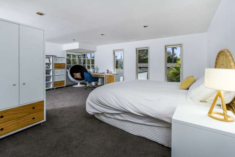 54 Seacliffe Avenue Belmont_25