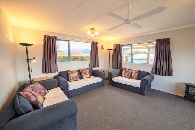 22b Lawson Burrows Crescent Te Anau_3