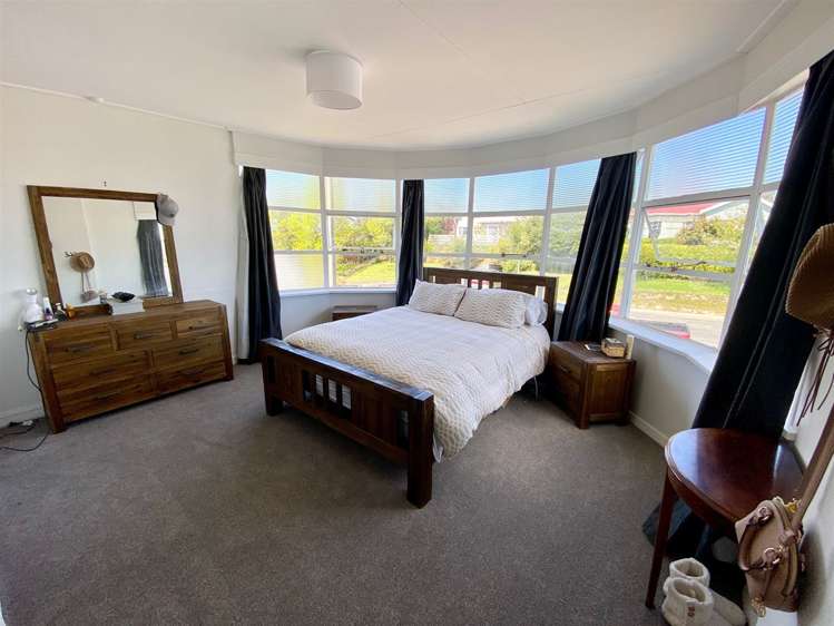 6 Cossens Street Balclutha_10