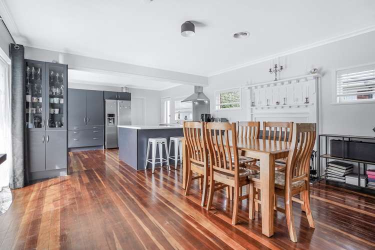 1 Patricia Avenue Hamilton East_6