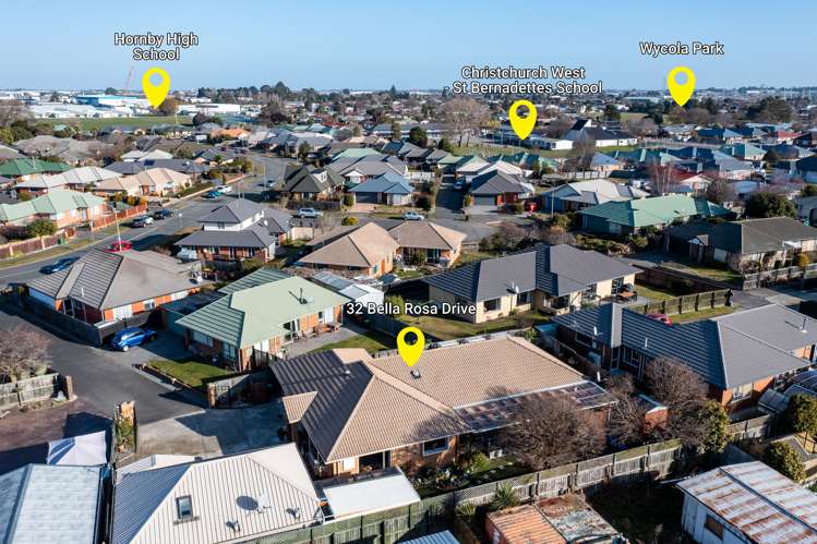 32 Bella Rosa Drive Hei Hei_29