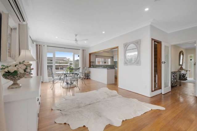 51 Bradbury Road Botany Downs_2