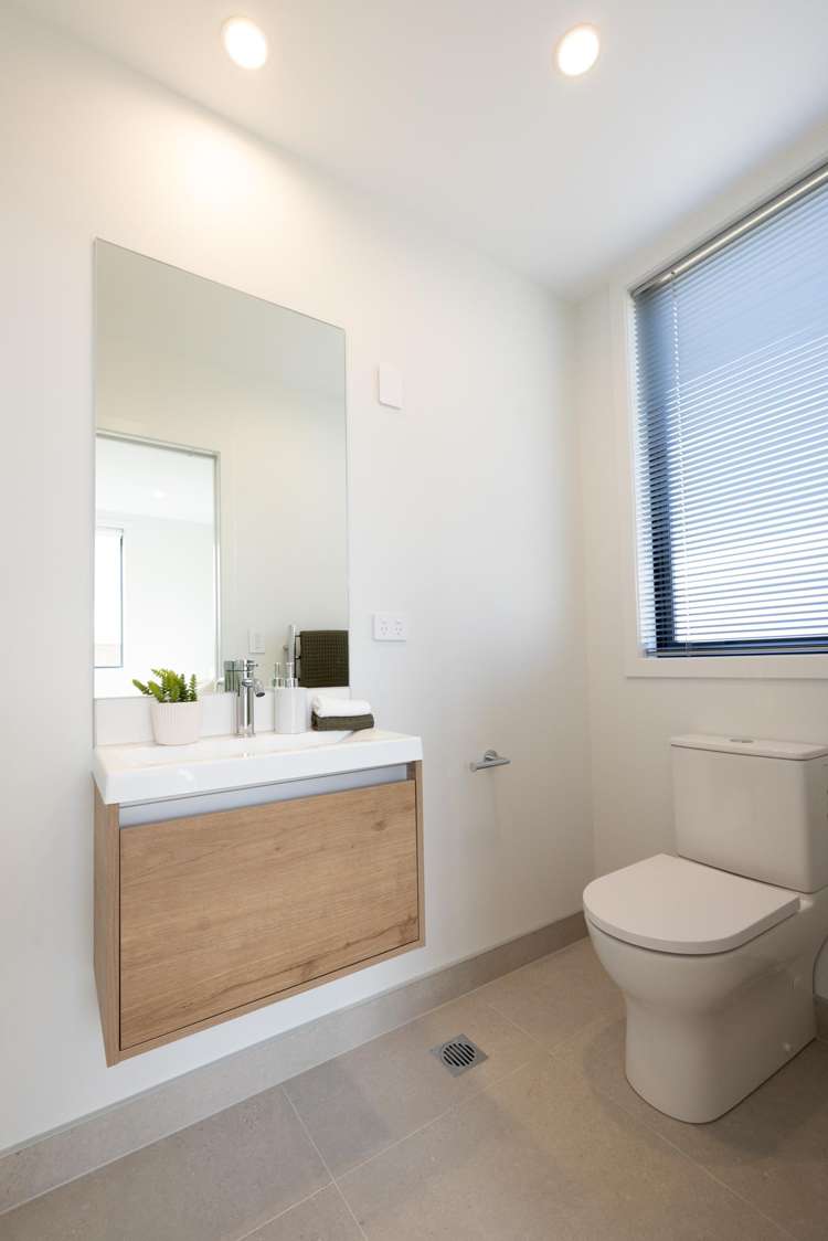 91 Waituarua Drive "Waiata Shores" Takanini_17