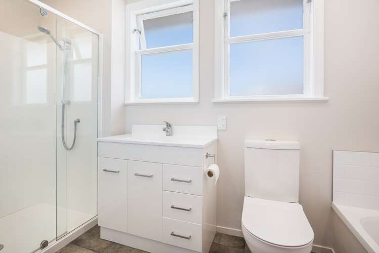 23 Turkington Street Tawa_16