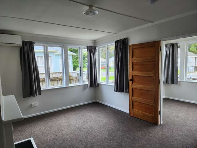 151 Waddington Drive Naenae_2