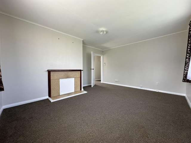 Freshly painted interior - Ready for you to move in!