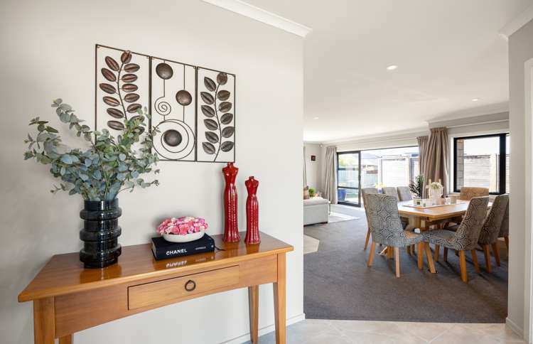 2 Teatree Close Huntington_13