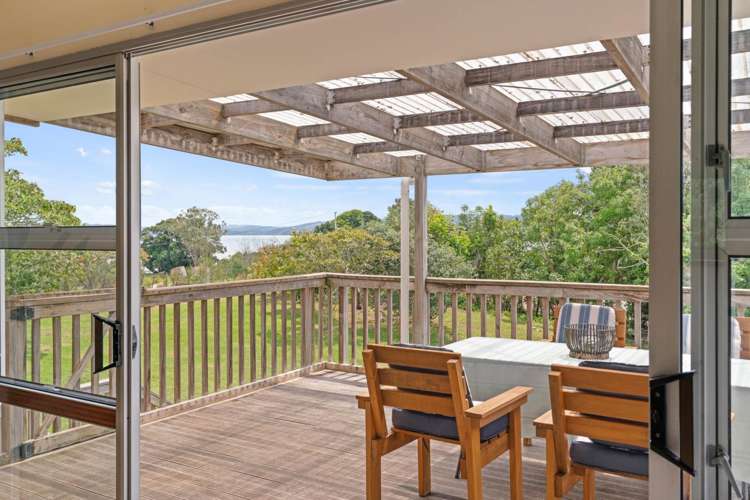 28 Pyle Road West One Tree Point_12