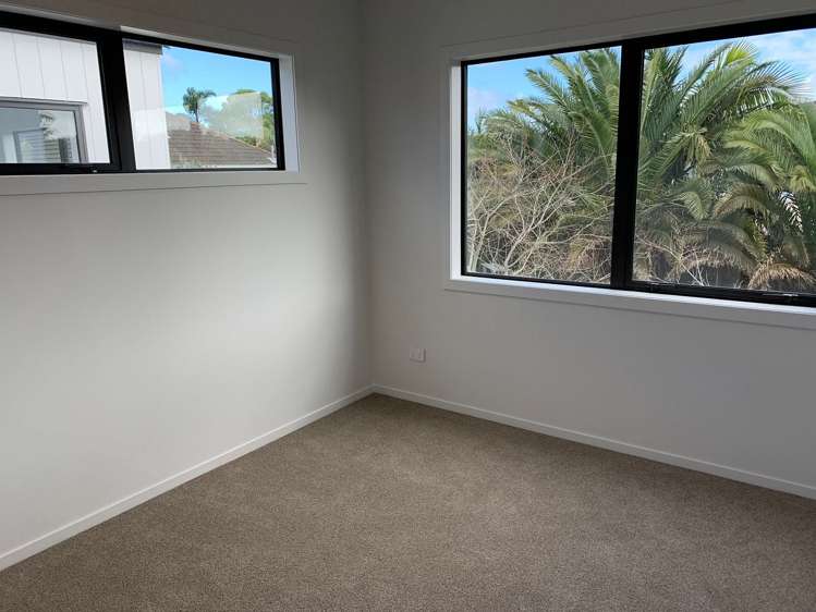 5/4 Harry Ward Place Henderson_16