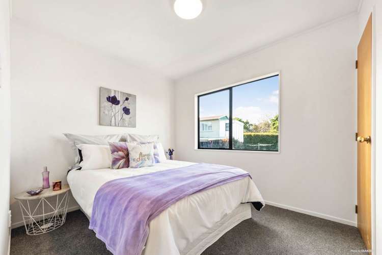 2/15 Tiroroa Avenue Te Atatu South_6