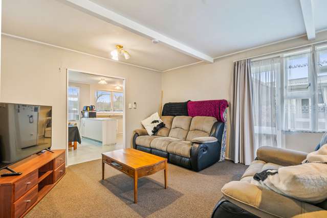 38 Holdsworth Avenue Trentham_3