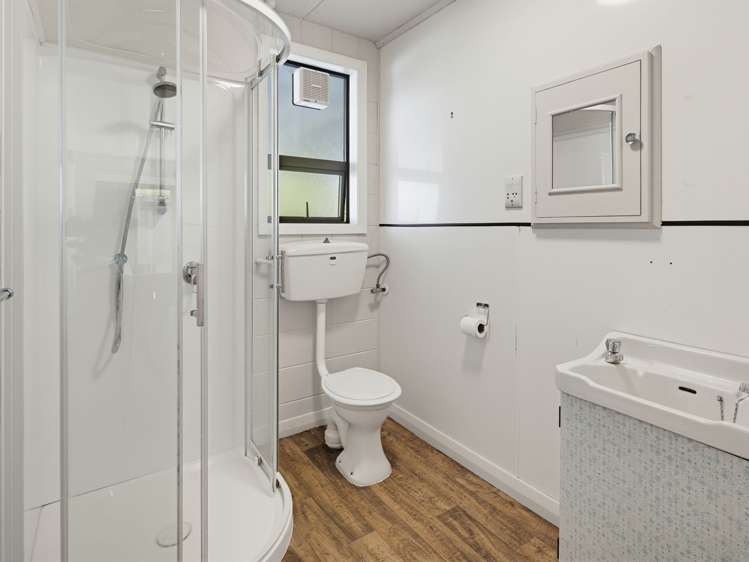 1 and 2 /12 John Street Blenheim Central_10