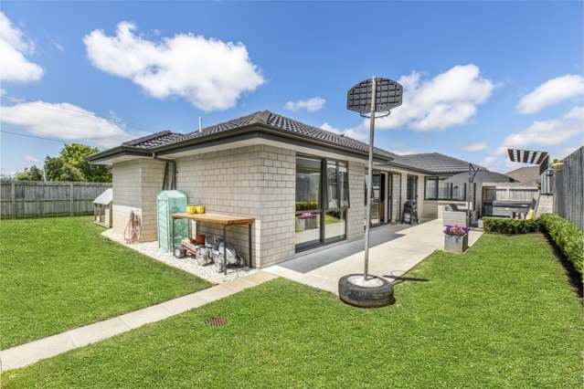 2 Allans Way Waiuku_1