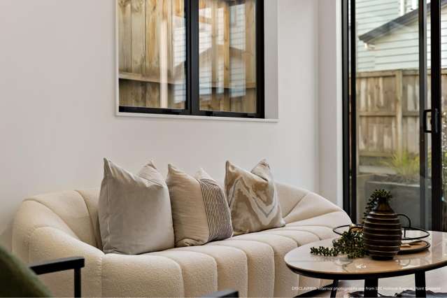 12A Holland Avenue Point England_2