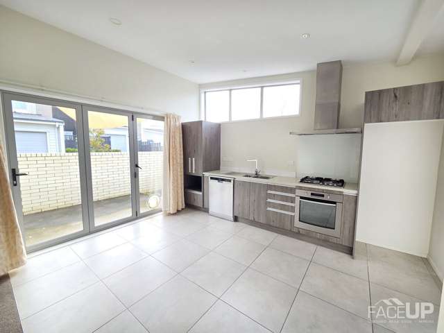 10 Squadron Drive Hobsonville_4