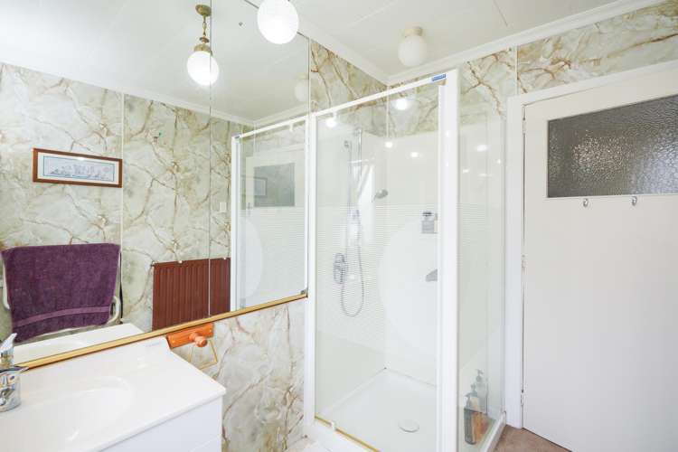 24 Mackenzie Street Winton_12