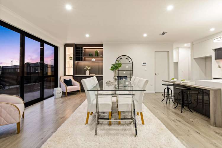 35 Michael Bosher Way Flat Bush_7