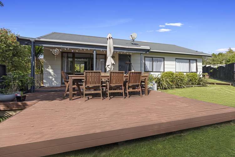 27 Matipo Crescent Pukete_13